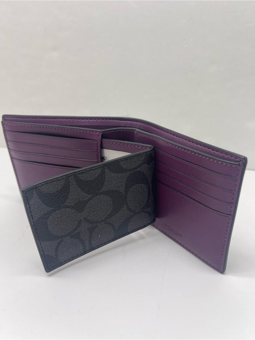 Coach 3 in 1 Signature Disney X Wallet Dumbo 91654 Charcoal Plum Multi
NWT - Picture 5 of 16
